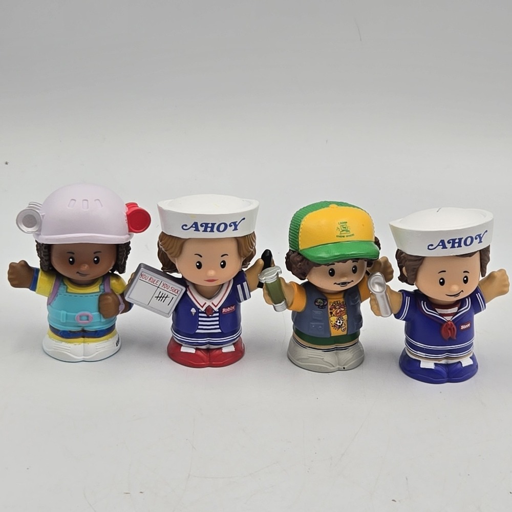 Little People Stranger Things Scoops Ahoy Set Robin & Steve Collector Figures